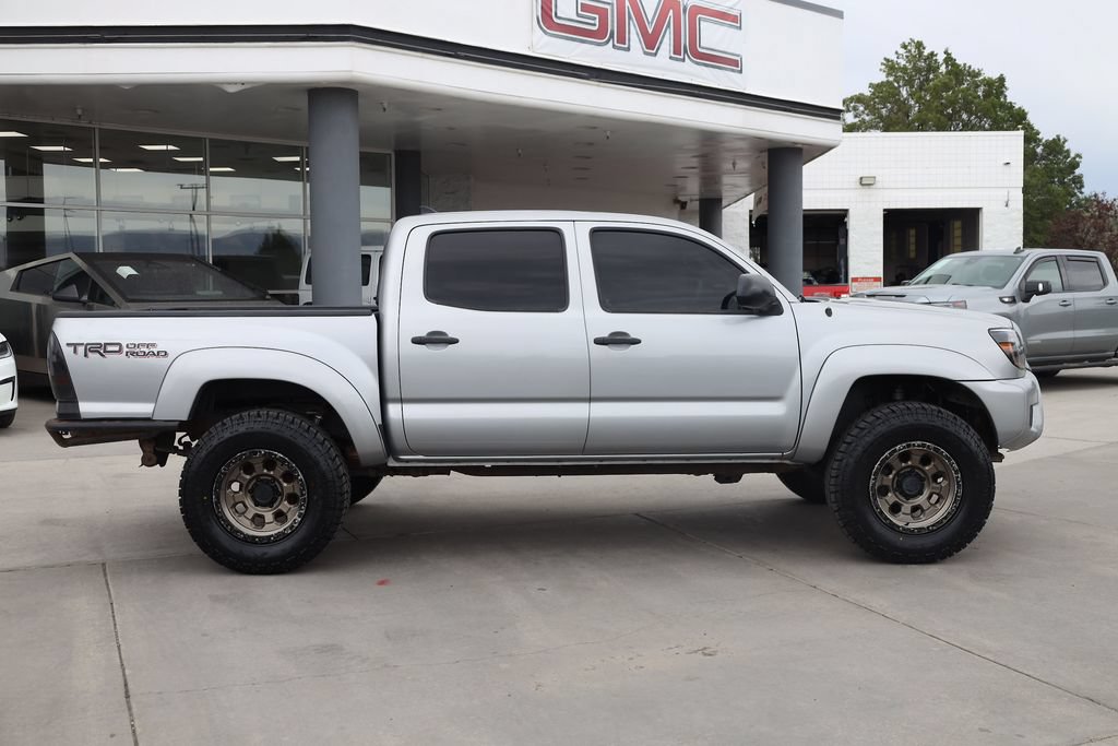 Used 2015 Toyota Tacoma 4x4 Double Cab w/ TRD Off-Road Package image 7