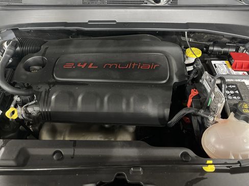 Used 2022 Jeep Compass Limited image 14