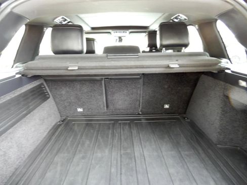 Used 2018 Land Rover Range Rover HSE image 9