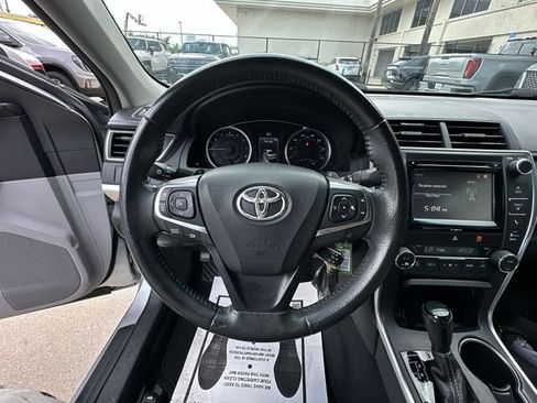 Used 2016 Toyota Camry XSE FWD image 18