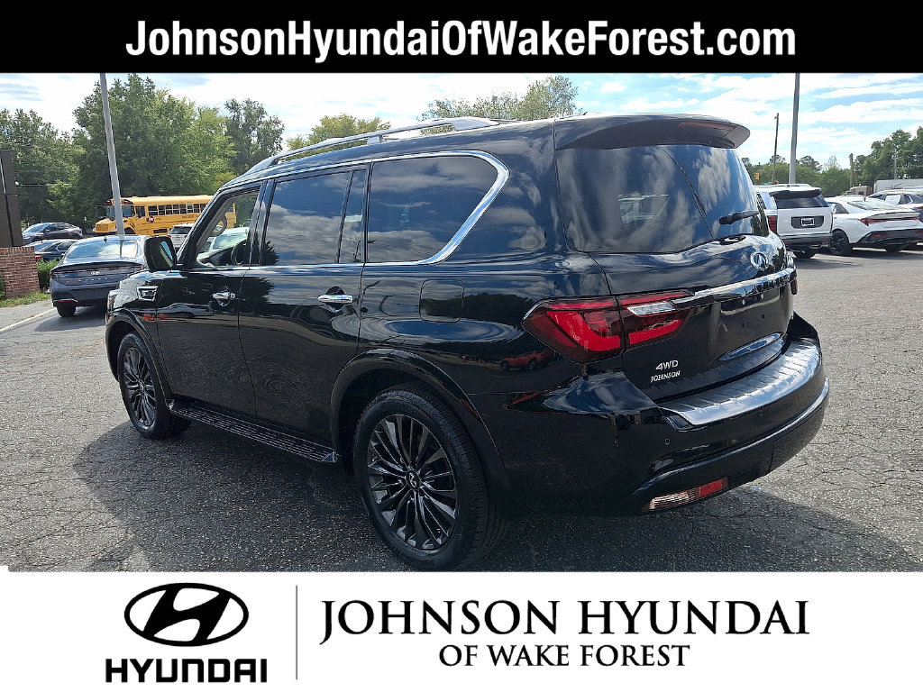 Used 2023 INFINITI QX80 Premium Select w/ Cargo Package AWD/4WD image 16