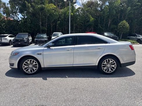 Used 2019 Ford Taurus Limited image 4