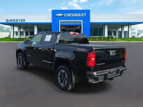 Used 2021 Chevrolet Colorado Z71 w/ Safety Package AWD/4WD image 7