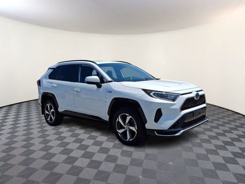 Certified 2021 Toyota RAV4 SE w/ Weather & Moonroof Package AWD/4WD image 5