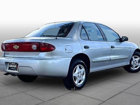 Used 2004 Chevrolet Cavalier Sedan w/ Preferred Equipment Group FWD image 12