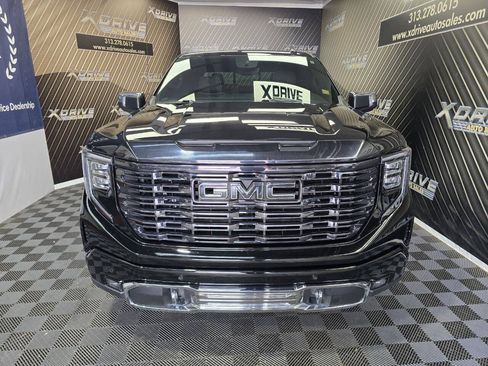 Used 2023 GMC Sierra 1500 Denali Ultimate AWD/4WD image 3