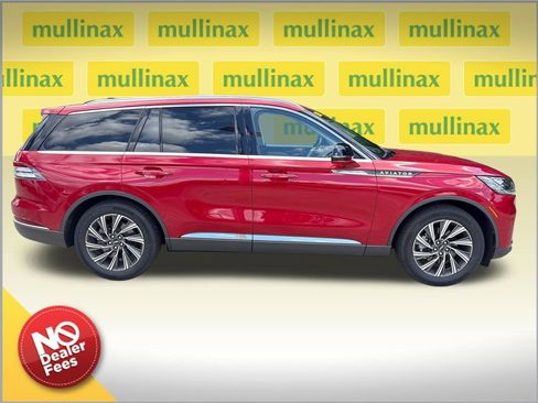 Used 2025 Lincoln Aviator 2WD w/ Equipment Group 101A image 2
