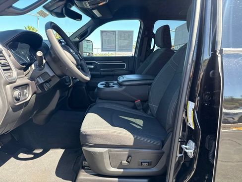 Certified 2025 RAM 2500 Big Horn AWD/4WD image 15