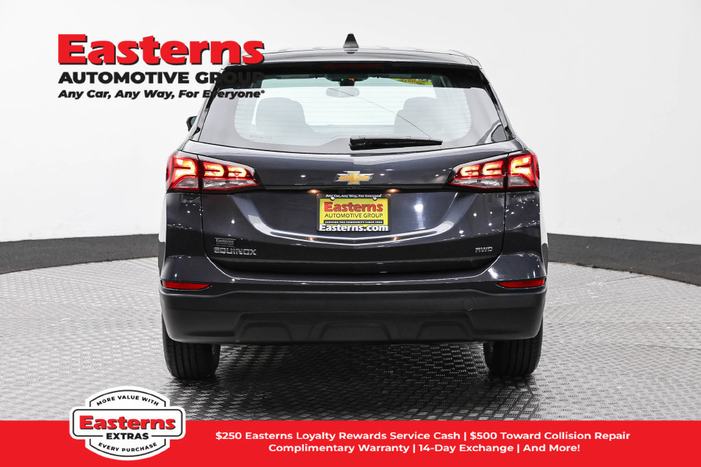 Used 2022 Chevrolet Equinox LS AWD/4WD image 7