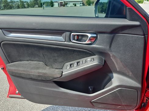 Used 2025 Honda Civic Type R image 26