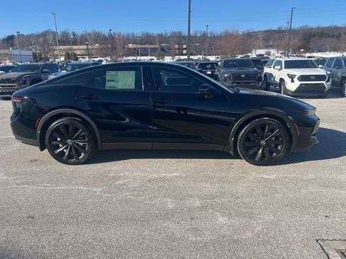 New 2026 Toyota Crown Nightshade image 2