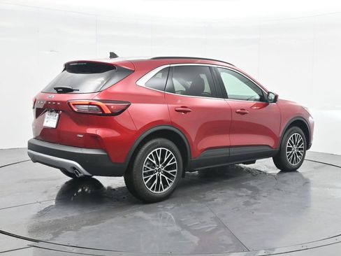 New 2026 Ford Escape SE w/ PHEV Premium Package FWD image 7