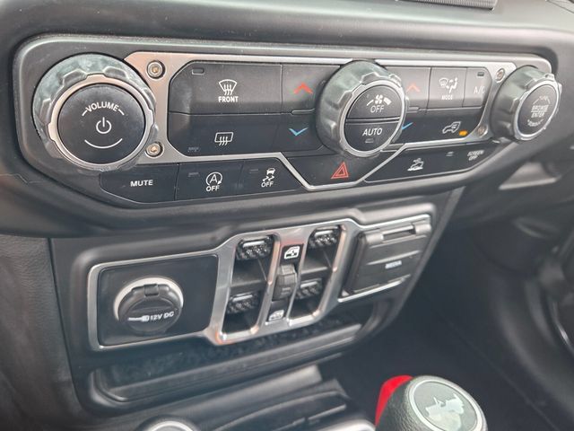 Used 2021 Jeep Wrangler Unlimited Sahara AWD/4WD image 23