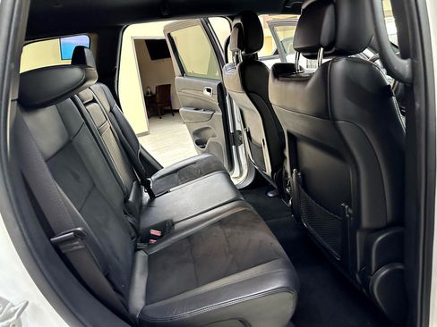 Used 2022 Jeep Grand Cherokee Laredo X image 39