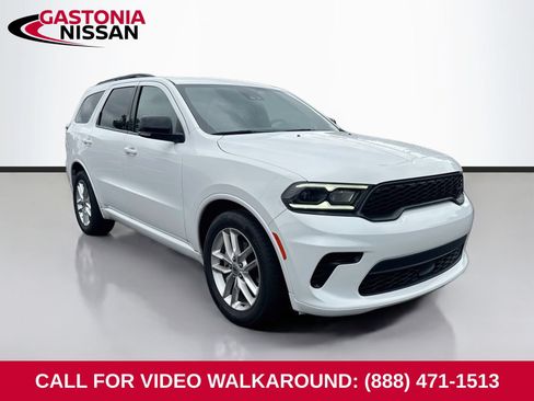 Used 2024 Dodge Durango GT RWD image 1