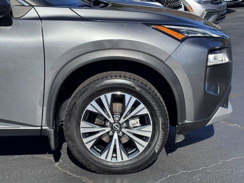 Used 2022 Nissan Rogue SV image 40