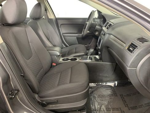 Used 2010 Ford Fusion SE image 22