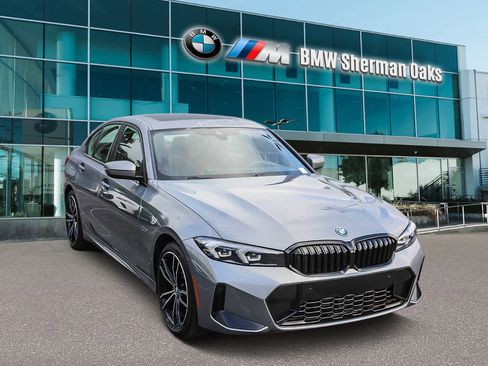 Certified 2023 BMW 330e w/ M Sport Package image 3