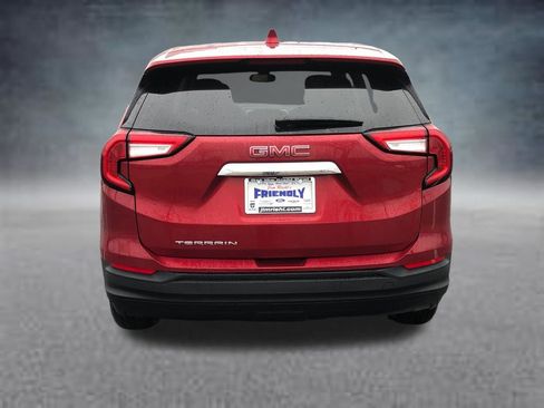 Used 2023 GMC Terrain SLE image 6