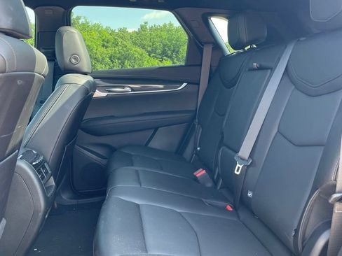 Certified 2025 Cadillac XT5 Sportv w/ Technology Package AWD/4WD image 10