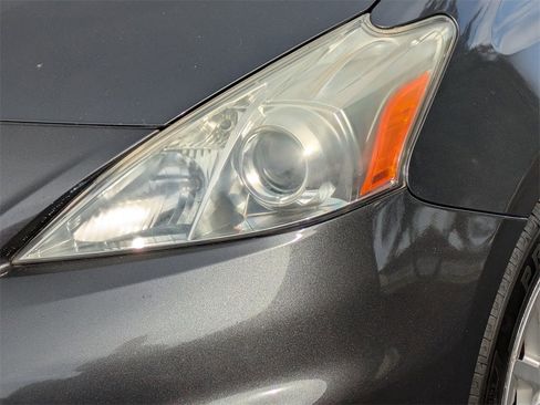 Used 2012 Toyota Prius V Two image 7