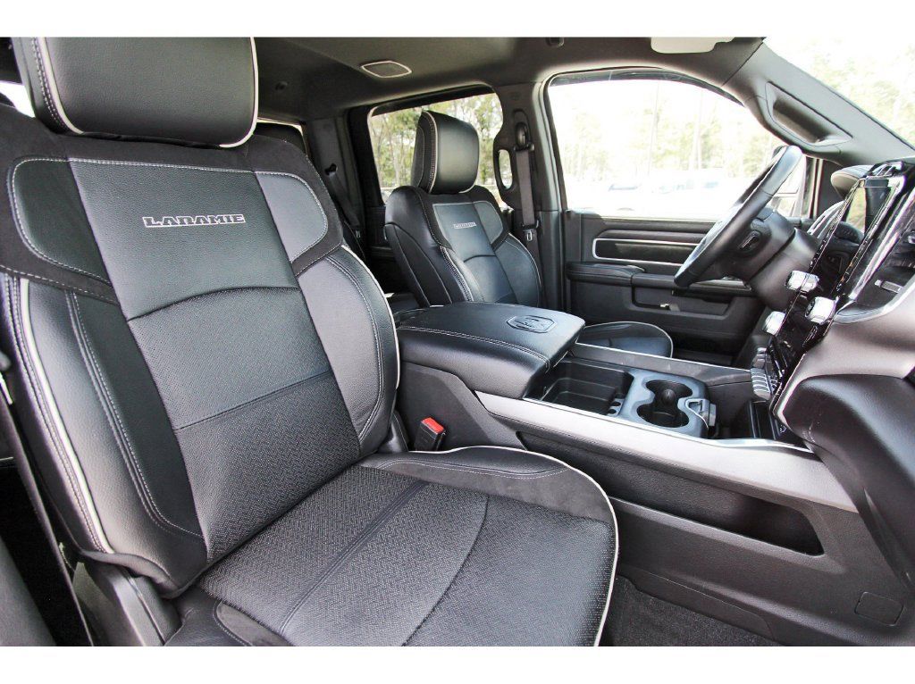Used 2024 RAM 2500 Laramie w/ Night Edition AWD/4WD image 30