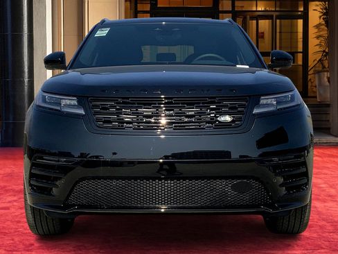 New 2026 Land Rover Range Rover Velar Dynamic SE image 2