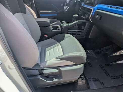 Used 2025 Toyota Tacoma TRD Sport AWD/4WD image 18