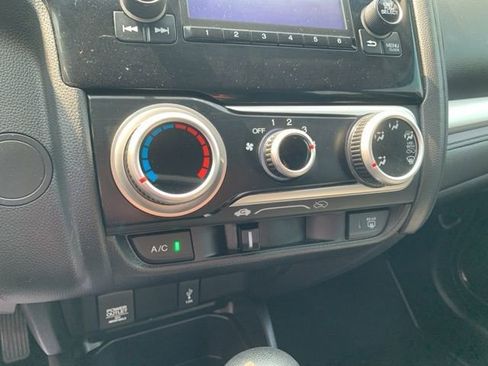 Used 2019 Honda Fit LX image 35