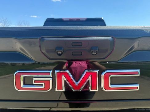 Used 2024 GMC Sierra 2500 Denali w/ Denali Reserve Package AWD/4WD image 5