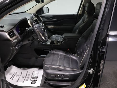Used 2020 GMC Acadia Denali w/ Denali Ultimate Package AWD/4WD image 11