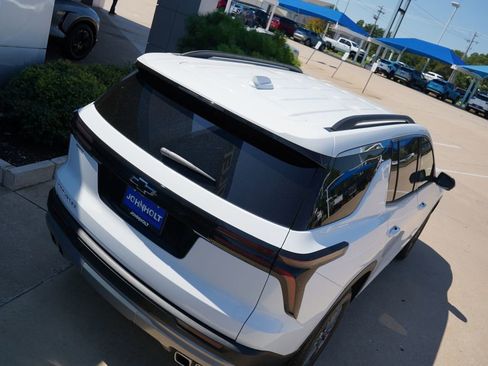 New 2026 Chevrolet Traverse LT w/ Driver Confidence Package image 13