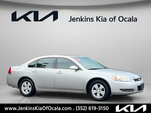 Used 2008 Chevrolet Impala LT FWD image 1