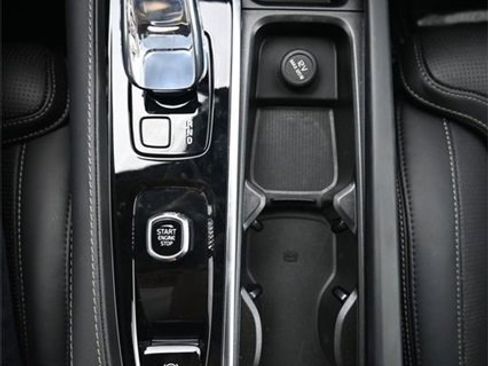 Used 2023 Volvo XC90 B6 Ultimate w/ Protection Package Premier image 11