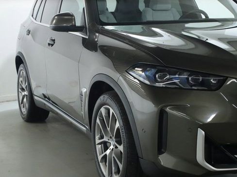 Certified 2024 BMW X5 xDrive40i w/ Premium Package image 8