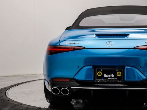 Used 2024 Mercedes-Benz SL 43 AMG image 18