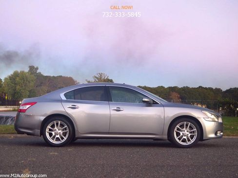 Used 2009 Nissan Maxima 3.5 SV image 5