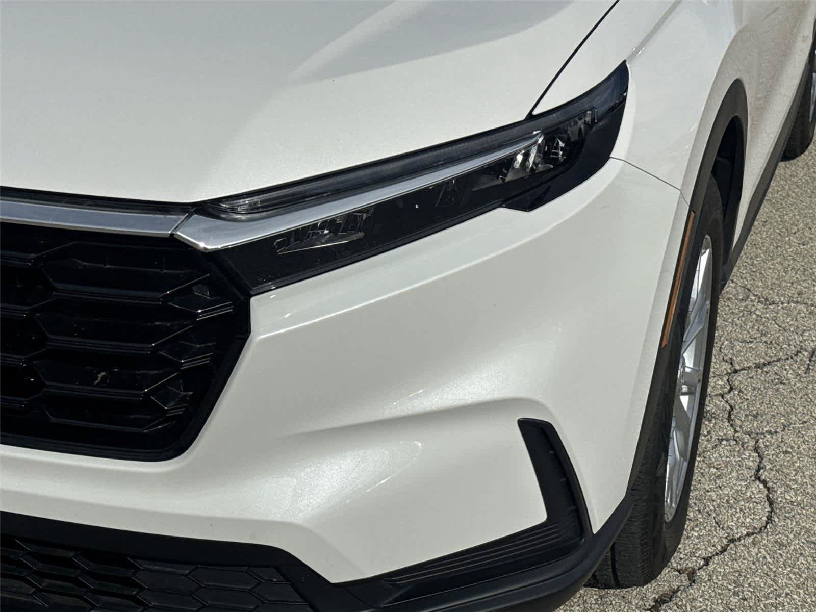 Used 2024 Honda CR-V EX image 9