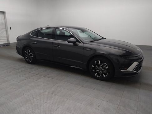 Used 2025 Hyundai Sonata SEL FWD image 11