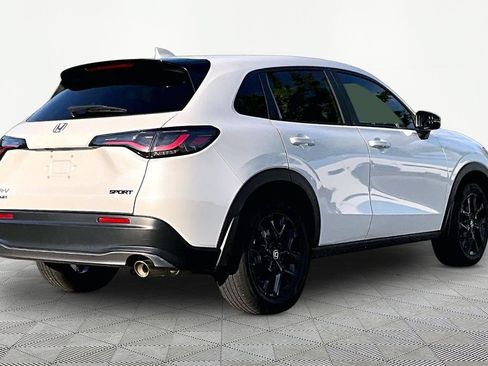 Used 2025 Honda HR-V Sport image 5