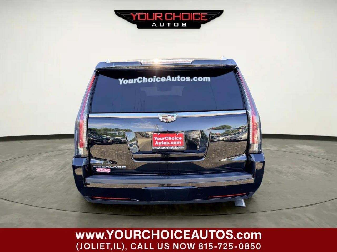 Used 2016 Cadillac Escalade Luxury AWD/4WD image 5