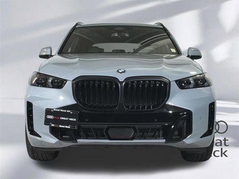 Used 2026 BMW X5 xDrive40i w/ M Sport Package AWD/4WD image 25