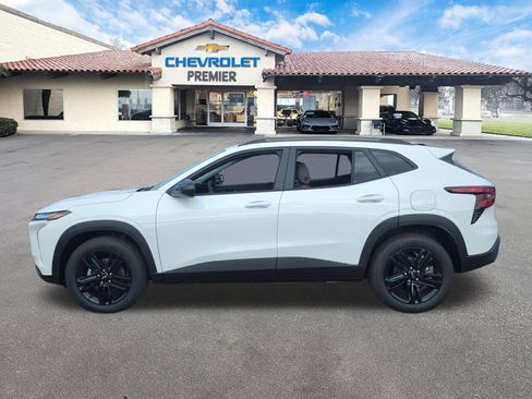 New 2026 Chevrolet Trax ACTIV w/ Sunroof Package FWD image 5