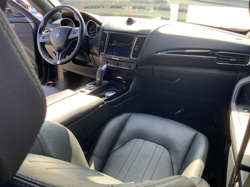 Used 2019 Maserati Levante AWD/4WD image 29