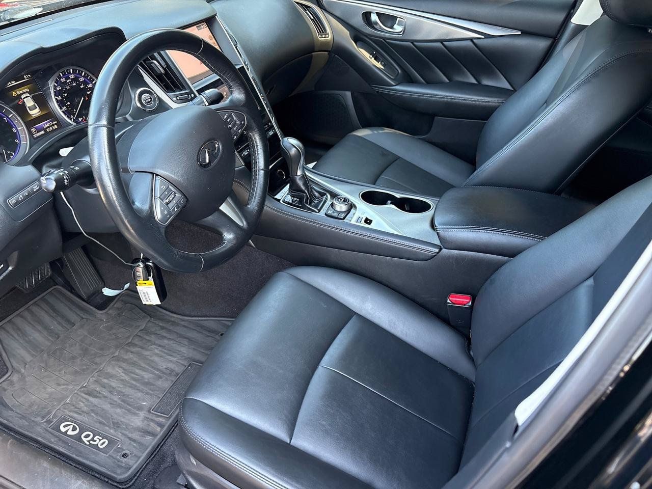 Used 2017 INFINITI Q50 Signature Edition w/ All Weather Package (L93) AWD/4WD image 7