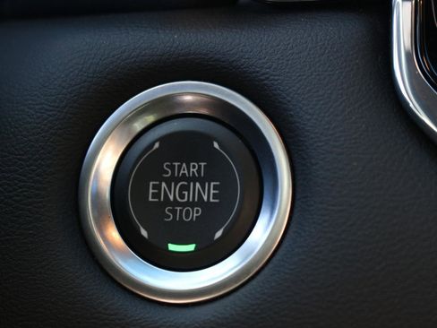 Used 2025 GMC Canyon Elevation w/ Convenience Package image 26