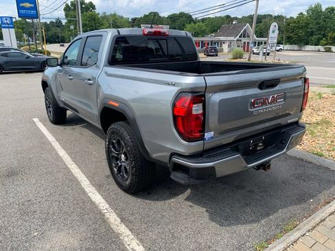 Used 2024 GMC Canyon Elevation w/ Elevation Premium Package AWD/4WD image 4