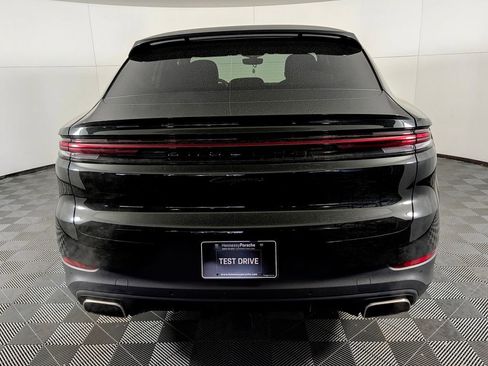 Used 2026 Porsche Cayenne Coupe image 6
