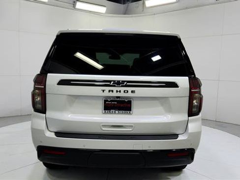 Used 2024 Chevrolet Tahoe Z71 w/ Luxury Package AWD/4WD image 7
