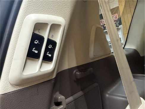 Used 2010 Lexus GX 460 Premium AWD/4WD image 27